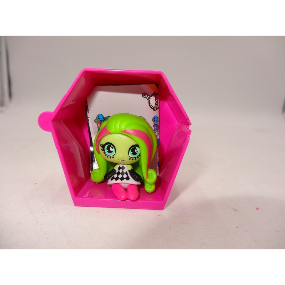 Monster High Venus McFlytrap Mini Figure with Locker Mattel 2015